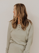 Load image into Gallery viewer, The Bowen Long Sleeve - Seafoam